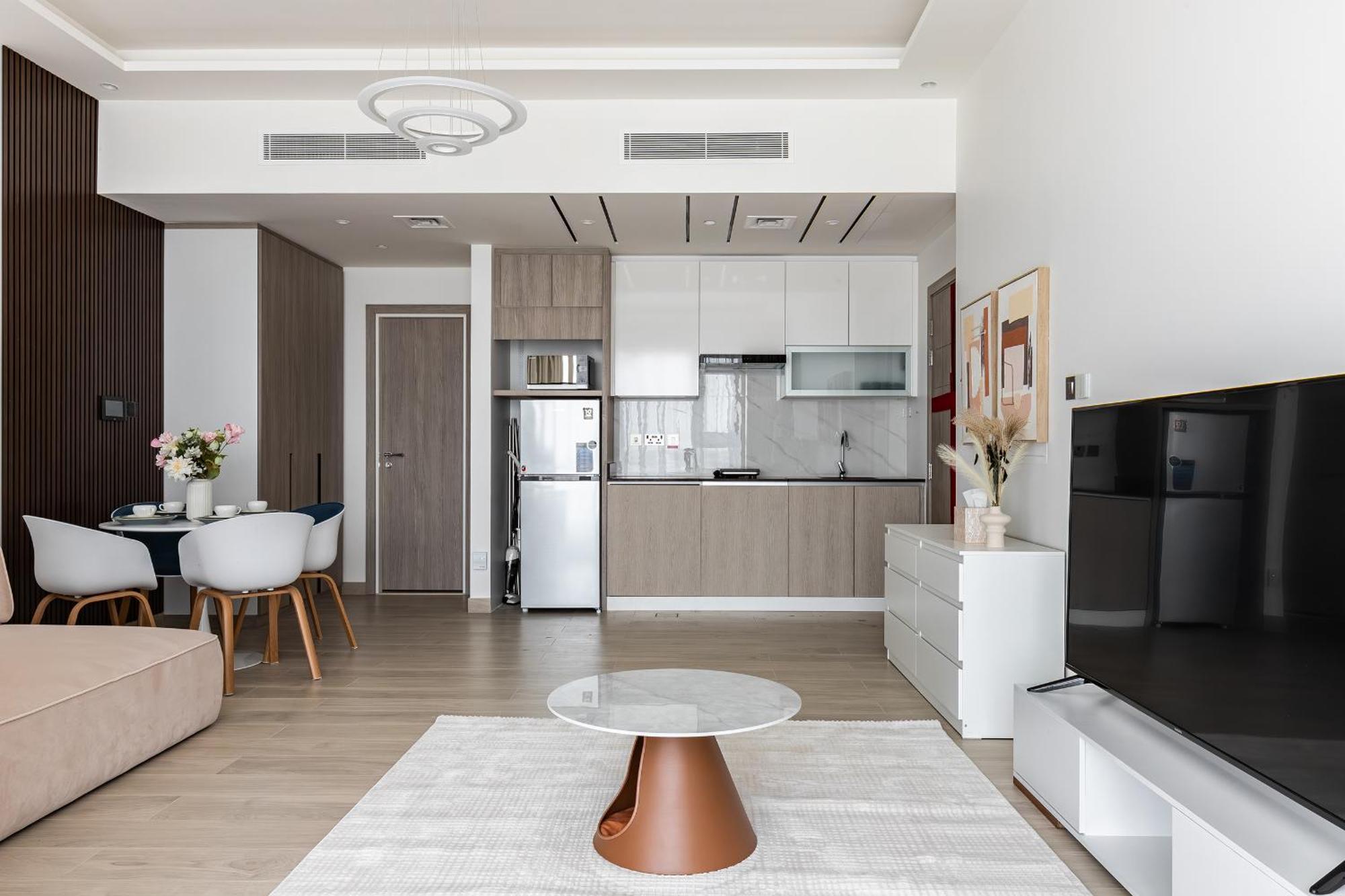 Spacious Medore Tower