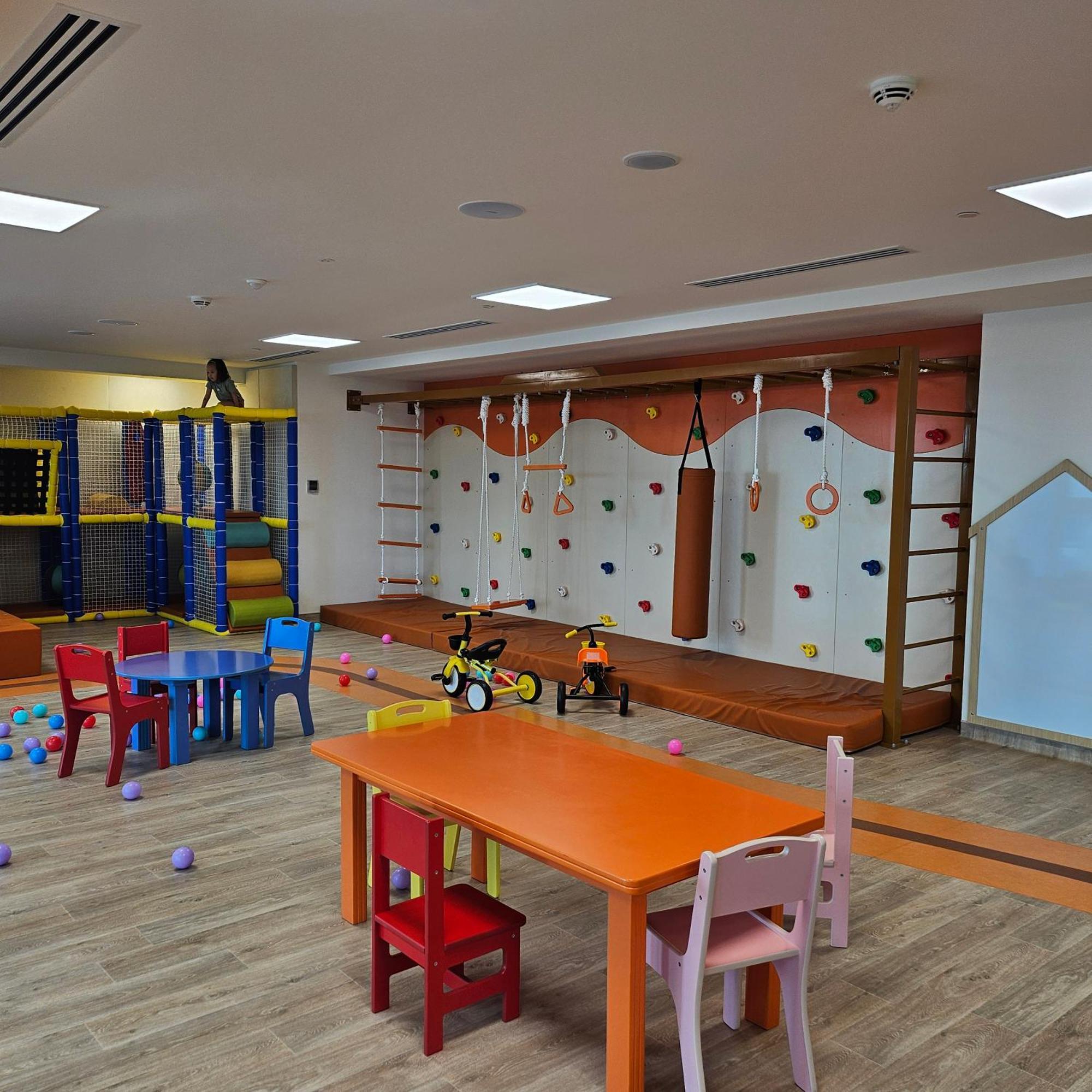 Spacious Medore Tower Apartment Dubai
